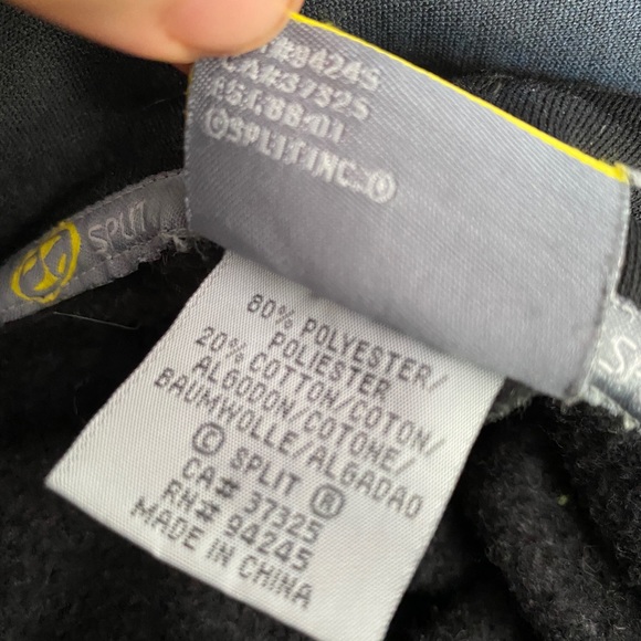 Split Black Hoodie size medium Snowboarding Student Sweatshirt Like New - Picture 6 of 12